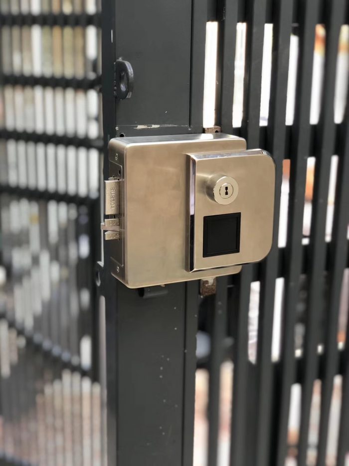 Khóa cửa vân tay cổng sắt model KT-DL02