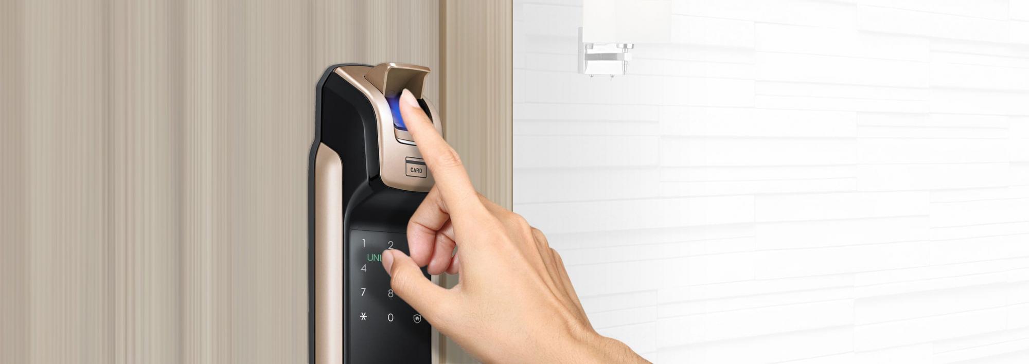 Top 10 khóa cửa vân tay cho văn phòng 18 Khóa vân tay cho văn phòng: Samsung SHP-DP728