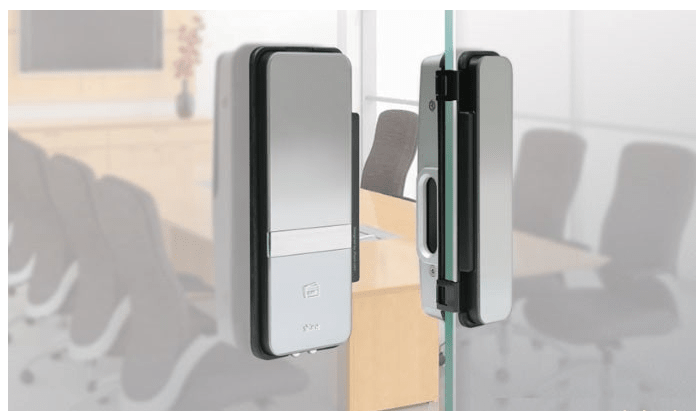 KHÓA CỬA KÍNH YALE YDG 313 10 Khóa vân tay Yale YDG 313