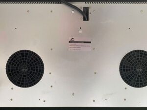 Bếp từ Bauer BE326SI 5 5. Phần thân vỏ của bếp từ Bauer BE-326SI sử dụng chất liệu thép chống rỉ.