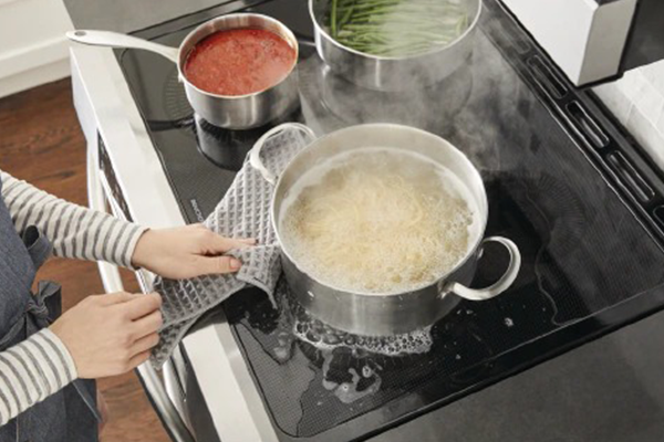 Bếp từ Bosch báo lỗi E22 | Nguyên nhân do đâu ? Cách Sửa 4 3. Cách khắc phục lỗi E22 ở bếp từ Bosch