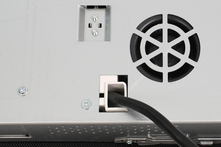 Bếp Từ Bosch PID775DC1E 6 Khung vỏ chắc chắn và quạt gió công suất lớn