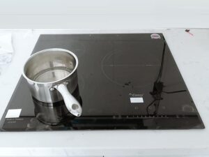 Bếp từ Canzy CZ 67HP 4 1. Mặt kính bếp từ Canzy CZ67HP sử dụng mặt kính Kanger cao cấp bền bỉ với thời gian