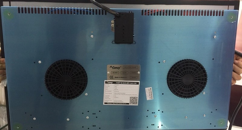 Bếp từ Canzy CZ-86P 10 5. Phần thân vỏ của bếp từ Canzy CZ-86P sử dụng chất liệu thép chống rỉ.