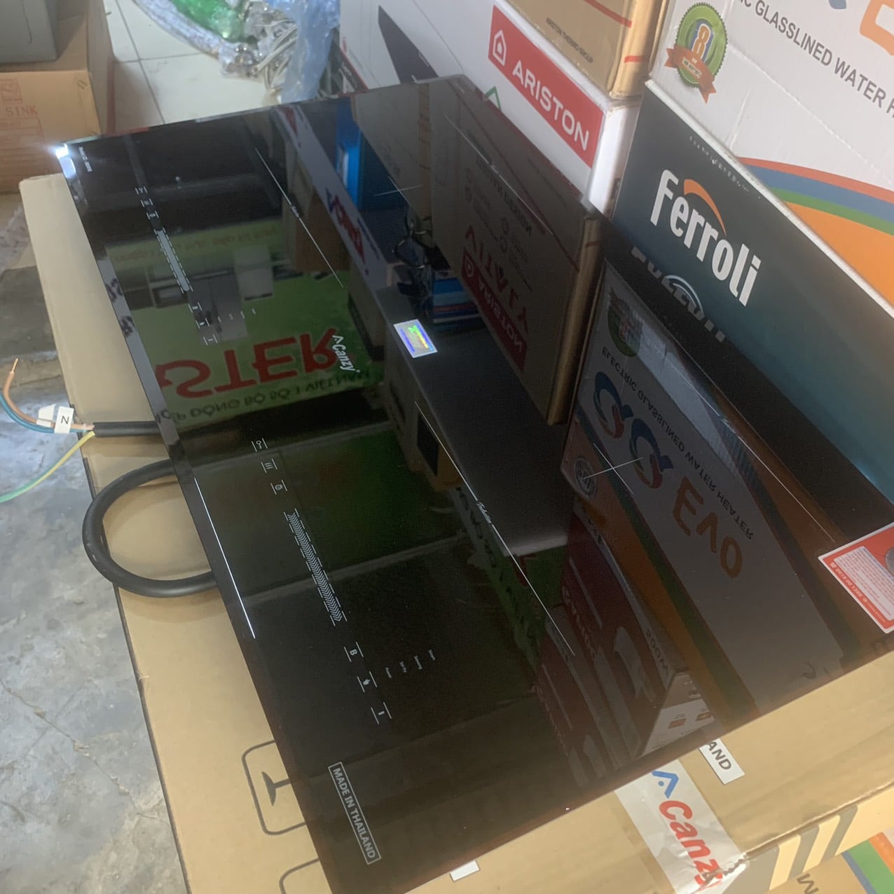 1. Bếp từ Canzy CZ 88NPSI tiết kiệm 30% điện năng, nhờ trang bị công nghệ tiết kiệm điện inverter