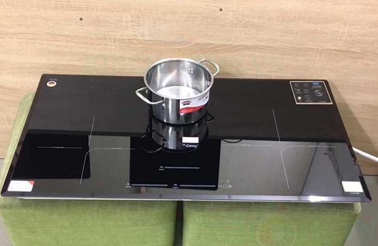 Bếp từ Canzy CZ 999DHI 1 2. Bếp từ âm CZ-999DHI gồm 3 vùng nấu linh hoạt