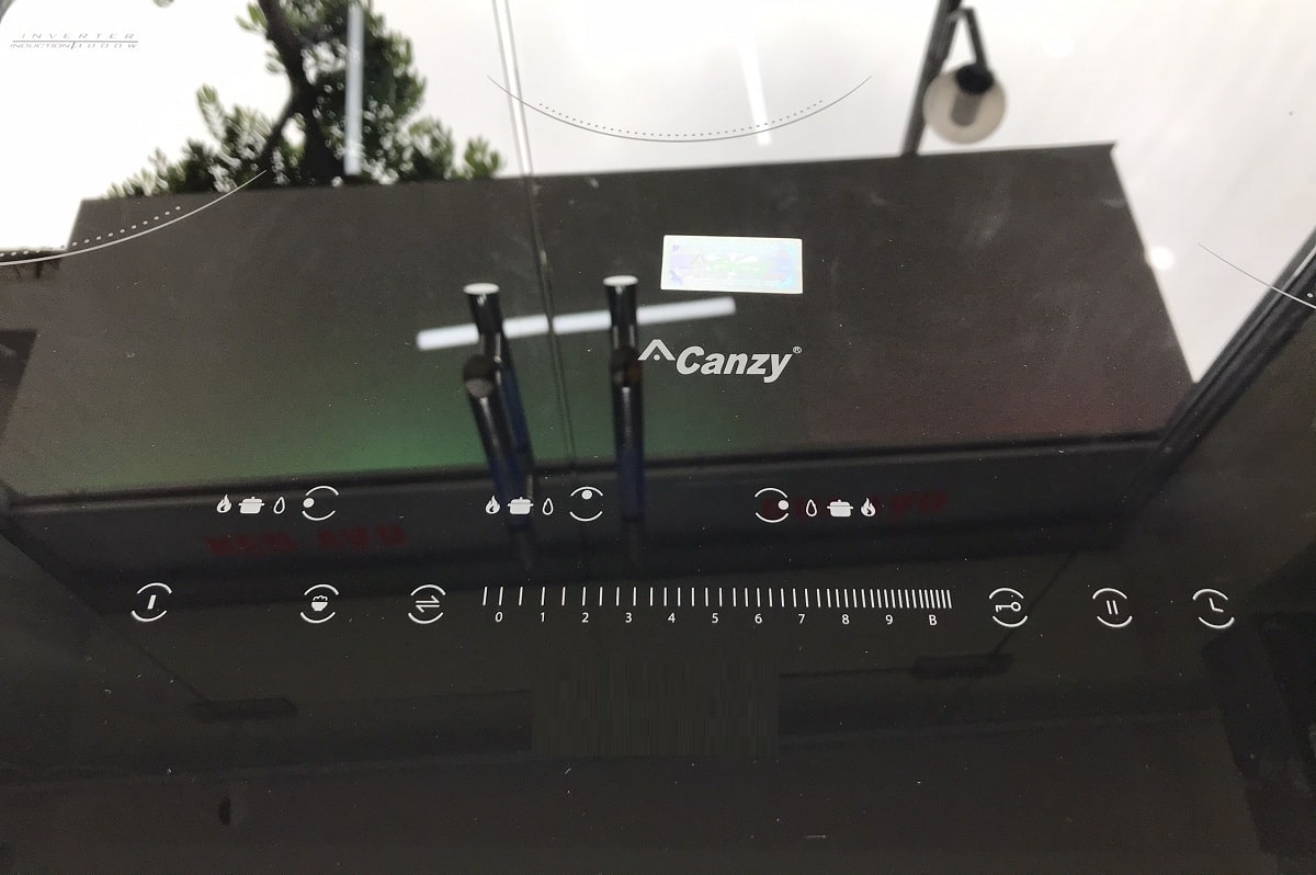 Bếp từ Canzy CZ TL67GA 6 2. Bàn phím của bếp từ Canzy CZ TL67GA được trang bị dạng bàn phím dễ sử dụng dạng trượt slide