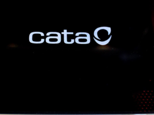 3. Bếp từ 3 vùng nấu Cata IB 603 sử dụng mặt kính  SCHOTT CERAN sản xuất tại Mainz - Đức