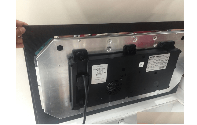 Bếp từ Faster FS 2SI 5 Khung vỏ chắc chắn, hệ thống quạt kép công suất cao