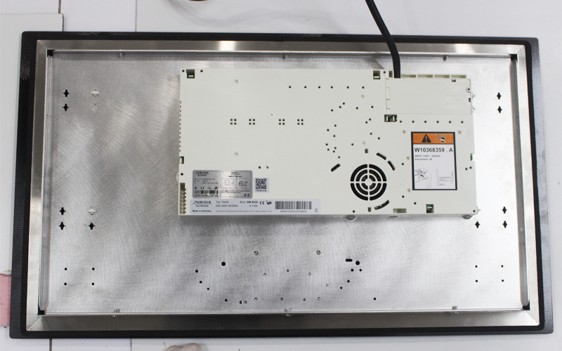 3. Khung vỏ bếp Munchen GM 8226 được được sản xuất chế tạo với chất liệu tôn mạ kém sáng bóng