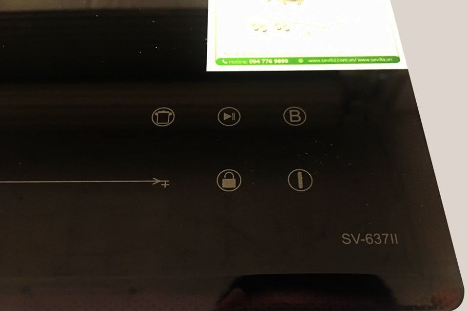 Bếp từ Sevilla SV-637II 8 4. Sevilla SV 637II sử dụng bảng điều khiển cảm ứng dạng trượt slide hiện đại với 9 cấp độ