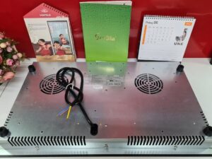 Bếp từ Sevilla SV-M21 4 5. Bếp từ 2 vùng nấu Sevilla SVM21 sử dụng chất liệu có khả năng chống lại quá trình oxi hóa và rò rỉ điện