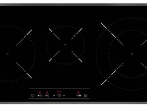 1. Bếp từ Teka IR 8300 HS với thiết kế gồm 3 vùng nấu linh hoạt