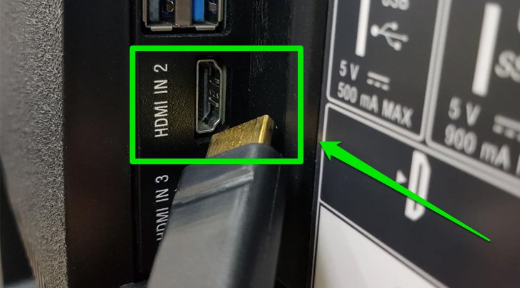Cách kết nối laptop với tivi qua cổng HDMI | Hướng Dẫn A-Z 5 Bước 2: Nối tiếp đầu "HDMI" còn lại vào tivi.