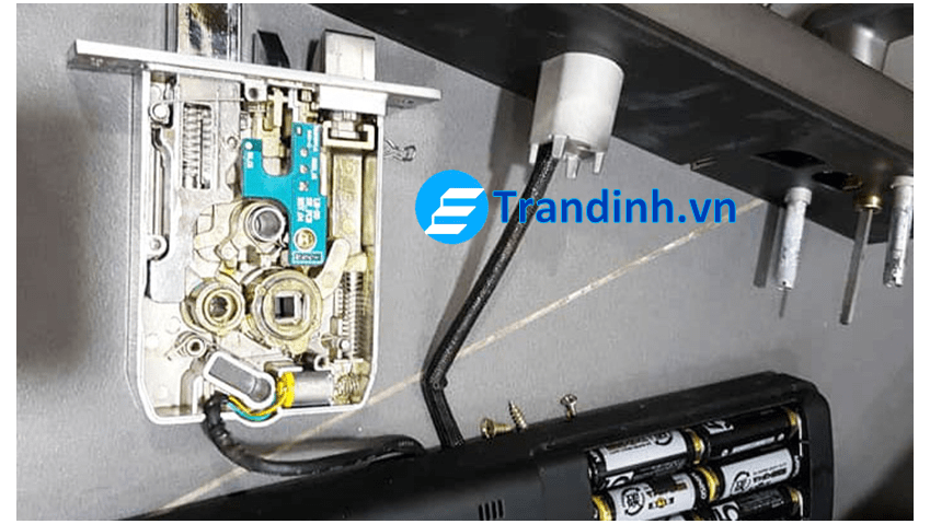 Cách khắc phục lỗi ở khóa cửa vân tay SamSung | từ A đến Z 3 Các lỗi thường gặp trên dòng khóa cửa vân tay Samsung