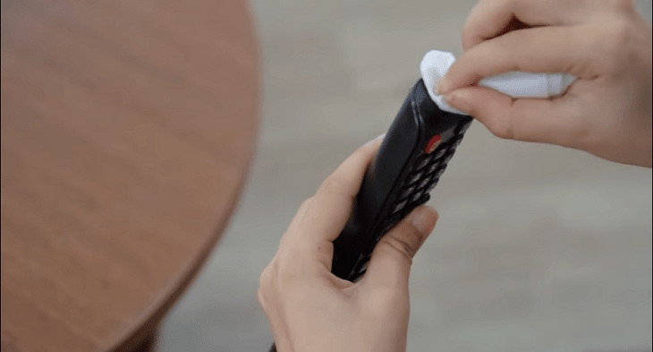 2 Vệ sinh đèn chuyển tín hiệu