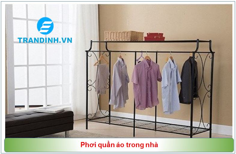 Phơi quần áo trong nhà