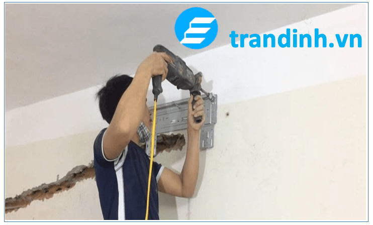 Bước 2: Lắp đặt dàn lạnh treo tường