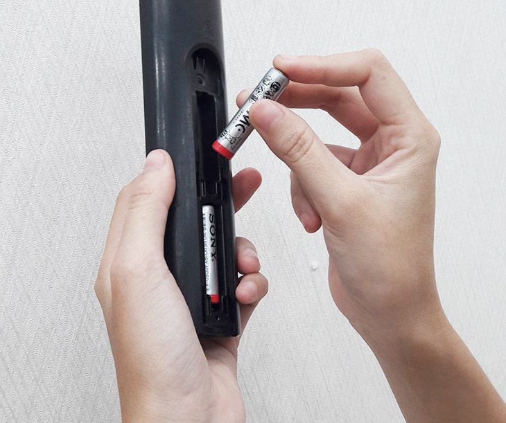 Cách sửa lỗi tivi bị loạn kênh, nhảy kênh ? Nguyên Nhân là gì ? 2 Kiểm tra remote, điều khiển