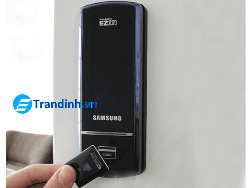 Công nghệ thẻ từ RFID ở khóa điện tử là gì? Ưu điểm tính năng 2 Công nghệ RFID ở khóa cửa điện tử là gì ?