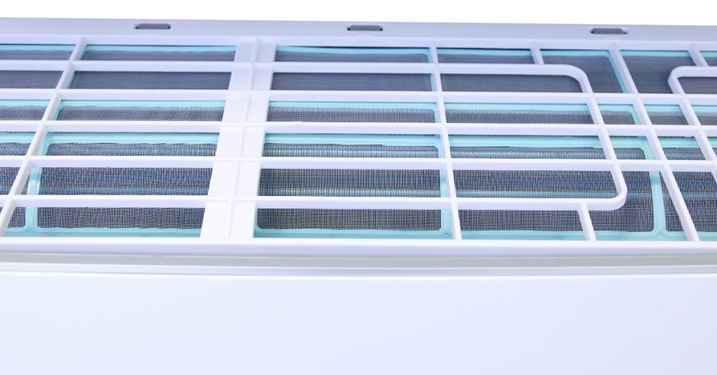 Cải tiến điều hoà hiện đại với thiết kế tấm lọc Catechin