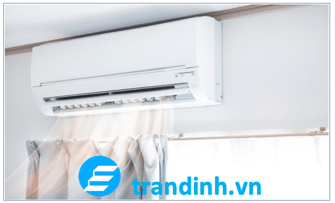 Nguyên nhân điều hoà kêu to? Cách khắc phục hiệu quả nhất 4 Cửa đóng mở máy lạnh bị nứt