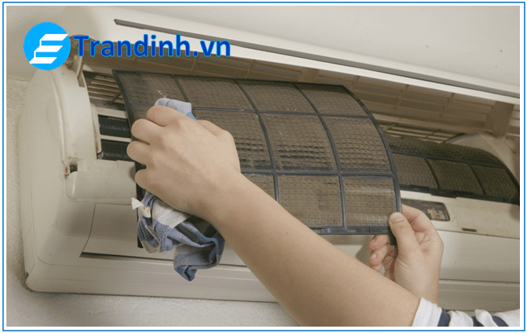 Dàn lạnh quá bẩn, hãy vệ sinh chúng