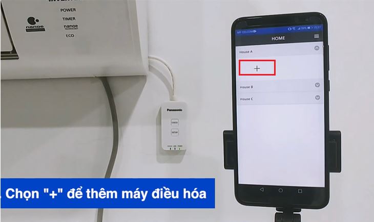 Bước 3: Tại giao diện của ứng dụng, nhấn vào biểu tượng dấu cộng ( ) để thêm thiết bị.