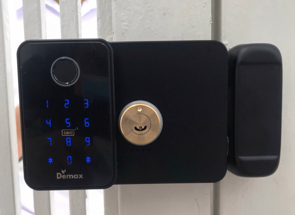 Khoá vân tay cửa cổng Demax SL602WP 3 Chống nước tuyệt đối