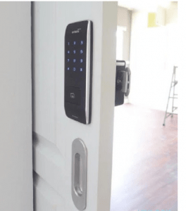 Khoá cửa điện tử - Khoá thẻ từ Gateman V20 6 2. Khoá thẻ từ Gateman V20 lắp đặt trên nhiều chất liệu cửa