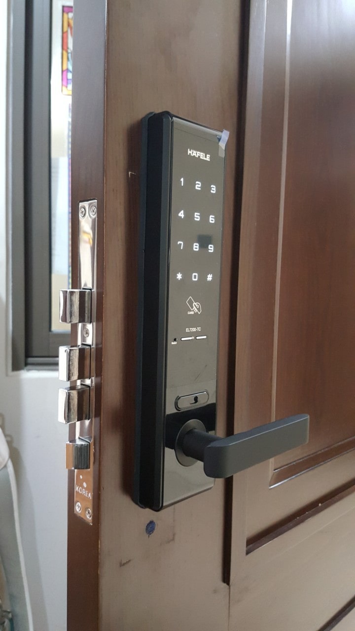 Khoá điện tử Hafele EL7200-TC - Mã số, thẻ từ 7 Khoá điện tử Hafele EL7200 - TC lắp đặt cho nhiều kiến trúc nhà