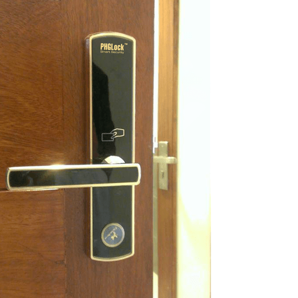 Khoá cửa điện tử - Mã số PHGLock KR8010 2 Khoá cửa mã số PHGLock KR8010 phù hợp lắp đặt trên nhiều chất liệu cửa, kiến trúc nhà
