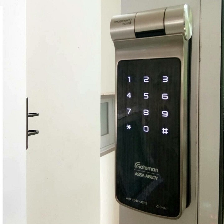 Khóa cửa vân tay Gateman Z10-IH 5 3. Khoá cửa thông minh Gateman Z10 IH lắp đặt cho căn hộ, chung cư