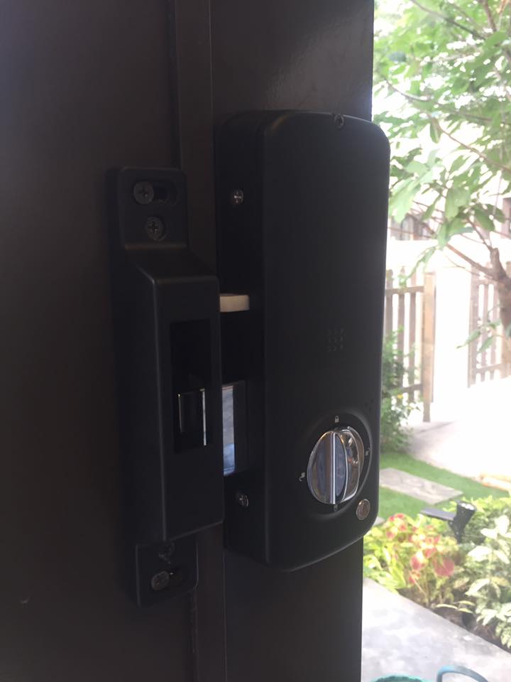 Khoá cửa vân tay, mã số, thẻ tử Kaadas R7 7 Khoá vân tay Kaadas-R7 phù hợp lắp đặt cho nhiều chất liệu cửa