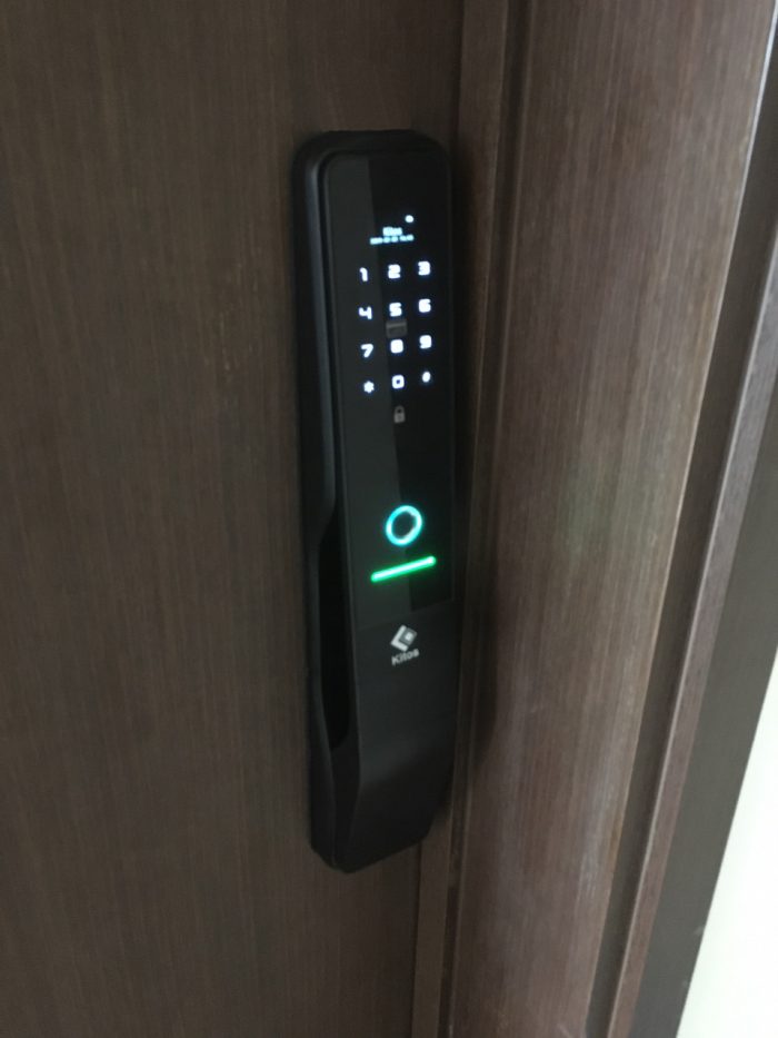 Khóa cửa vân tay Kitos KT-P830 8 4. Khoá điện tử Kitos P830 phù hợp lắp đặt cho nhiều loại cửa