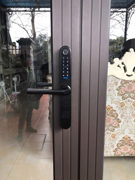 3. Phù hợp lắp khoá cho cửa nhôm, cửa nhựa, cửa sắt lõi thép