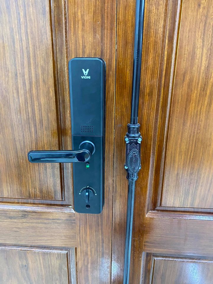 Khoá cửa vân tay Xiaomi Viomi MS120 17 Một số hình ảnh lắp đặt thực tế của khoá cửa Xiaomi MS120