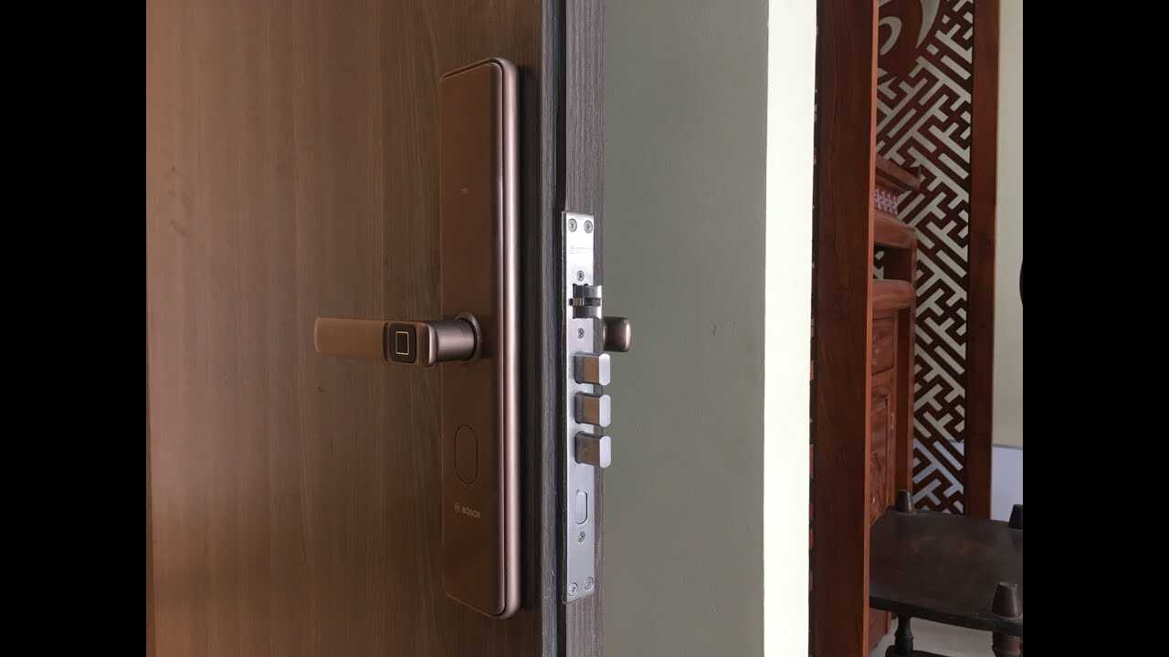 Khóa vân tay Bosch ID-30B (vàng đồng) 8 4. Chức năng chống phá khoá.