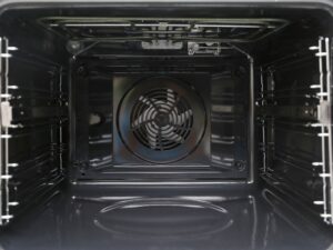 Lò Nướng Electrolux EOC540AOX 72 lít 2 3. Phù hợp với gia đình đông người hoặc các nhà hàng.