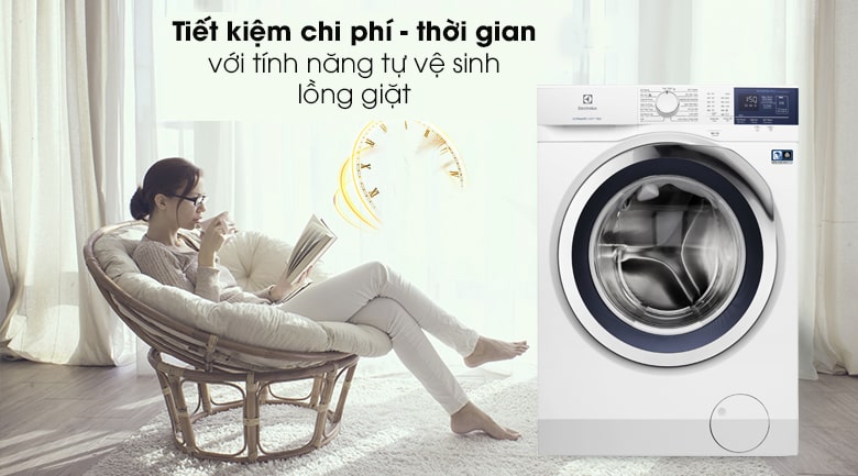 10. Máy giặt Electrolux 2021 EWF9024D3WB tự vệ sinh lồng giặt, tiết kiệm chi phí
