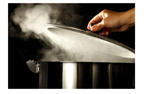 Máy Hút Mùi Âm Tủ Bosch DHU635HB 7 4. Tổng công suất động cơ 130W với thời gian bảo hành lên đến 10 năm