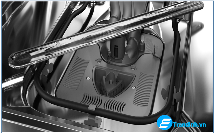 Cách khắc phục máy rửa bát bị rò nước 2 Nguồn cấp nước phía dưới bị rò rỉ