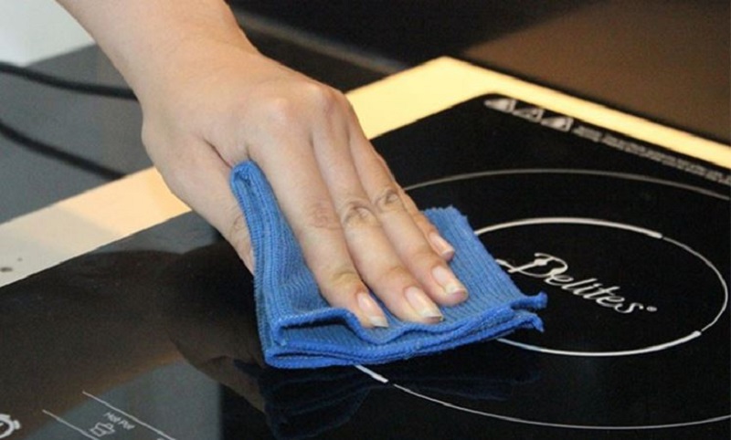 nguyên nhân khiến bếp từ bị nứt mặt kính