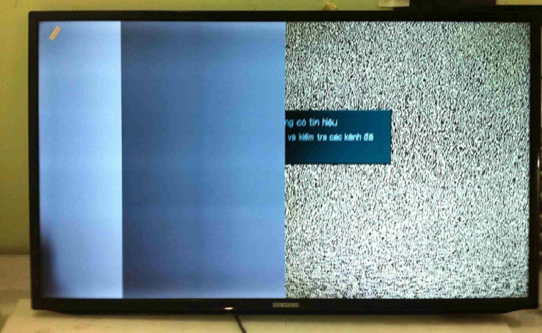 Màn hình tivi bị co theo chiều dọc