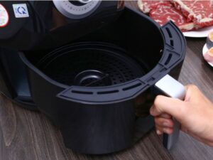 Thiết kế lòng nồi an toàn dễ vệ sinh