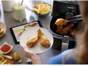 Nồi chiên không dầu Philips HD9745 3 lít 4 Giỏ nướng và khay chống dính nướng ngon, tiện lợi vệ sinh