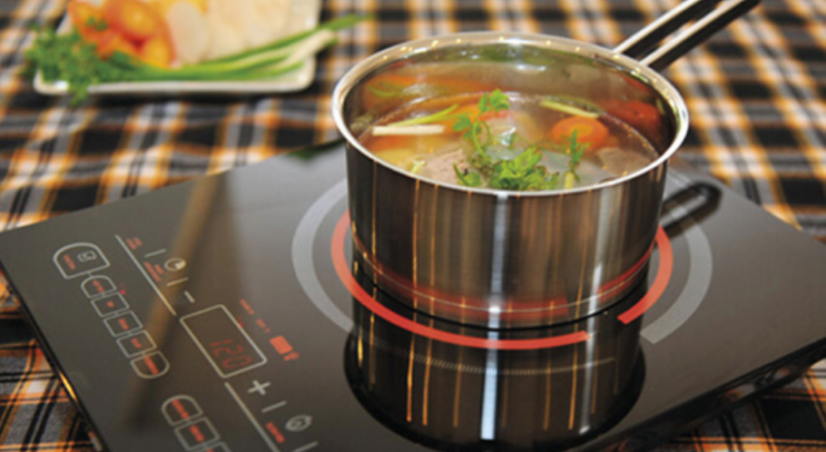 Không thường xuyên vệ sinh bếp