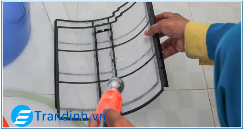 Tại sao điều hoà Casper không mát ? Nguyên nhân là gì ? 1 Hệ thống lưới lọc của dàn nóng, dàn lạnh điều hòa Casper bị bẩn