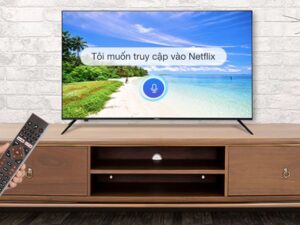 Android Tivi AQUA 4K 50 inch LE50AQT6600UG 5 6. Hỗ trợ remote thông minh tìm kiếm bằng giọng nói tiếng Việt