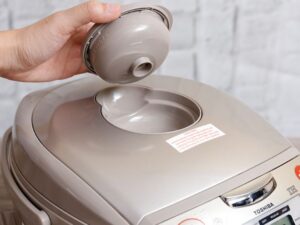 Nồi cơm điện cao tần Toshiba 1 lít RC-10RH(CG)VN 6 toshiba rc 10rh cg vn 3